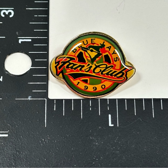Rare Vintage Toronto Blue Jays Fan’s Club 1990 Lapel Pin - Picture 5 of 8